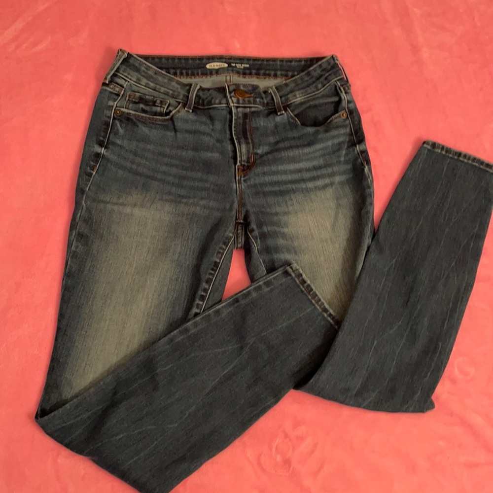 Old Navy Pop Icon Skinny Mid-Rise size 6 Dark wash Jeans